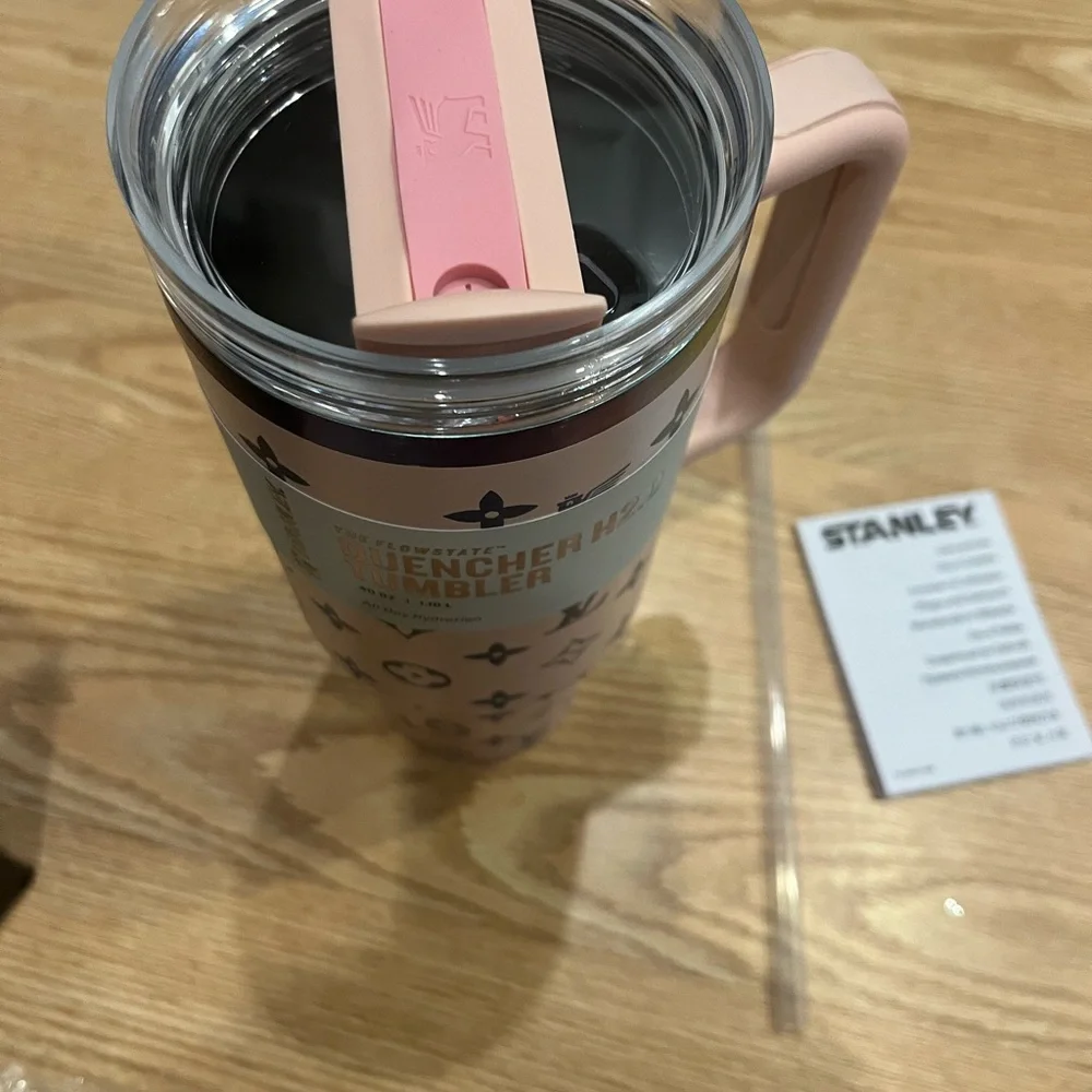 LV Stanley - Picture 5 of 9